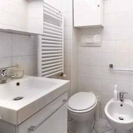 Stunning In With Wifi Apartment *